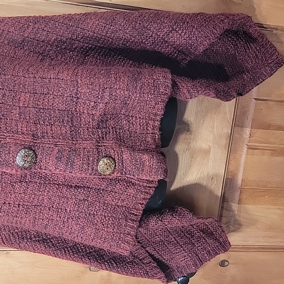 Snuggly Burgundy Sweater Cape with Coconut Buttons - Picture 4 of 10